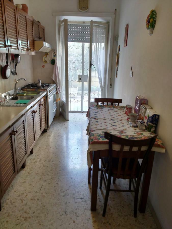 Adrian House Apartamento Roma Exterior foto