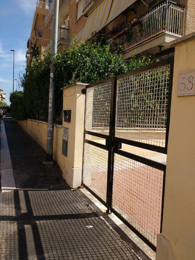 Adrian House Apartamento Roma Exterior foto